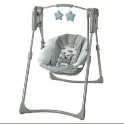 Graco Slim Spaces Compact Baby Swing 