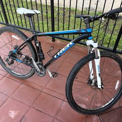 Trek X Caliber 4 Mountain Bike