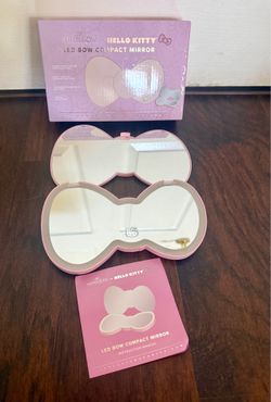 NEW Impressions Vanity Co. Hello Kitty Bow Kawaii Pink Mini LED Mirror Lightup
