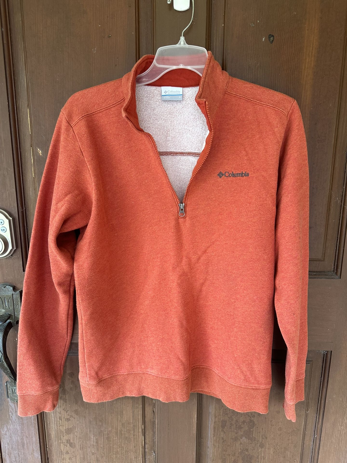 Woman’s Orange Color Colombia Pullover