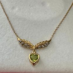 925 sterling silver gold tone necklace rhinestone heart green stone 19.5” in length  In excellent condition
