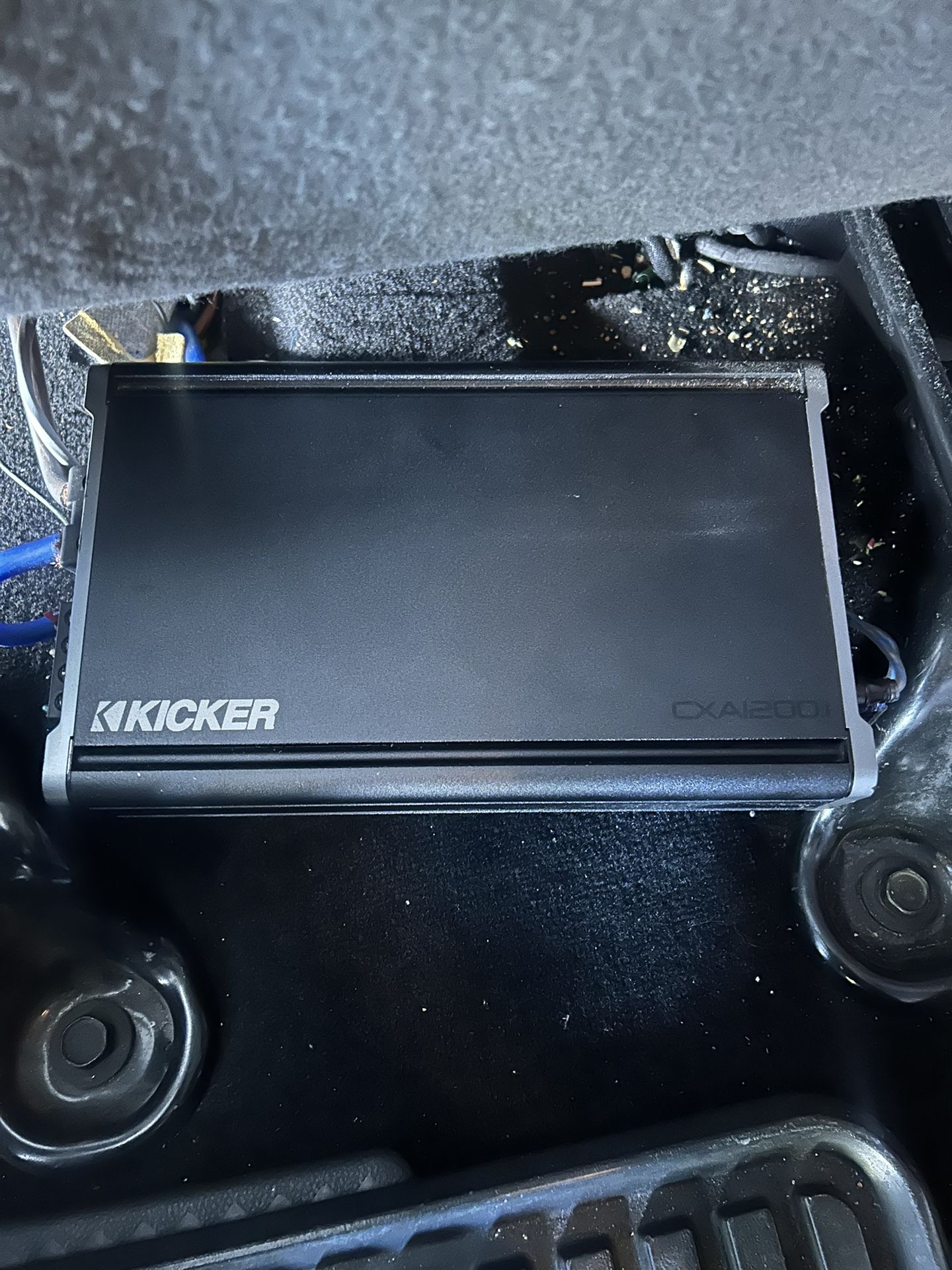 Kicker Amplifier 1200 Watts