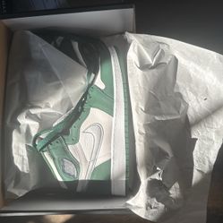 jordan 1 retro high OG Gorge Green, size 6 (GS) 