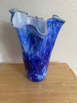 Vintage Hand Blown Art Glass Vase – Blue & White Swirl