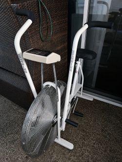 White Schwinn Ergonomic Excercise bike