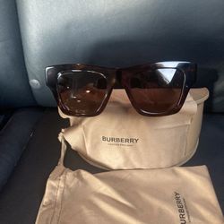 Brand New Authentic Burberry Sunglasses 