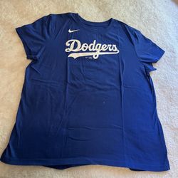 Women Dodgers Shirt # 50  Betts  Extra Large Size 