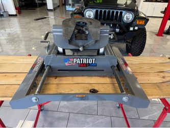 B&W 18 K Patriot fifth wheel sliding hitch