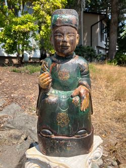 Chinese old nanmu statue  22"