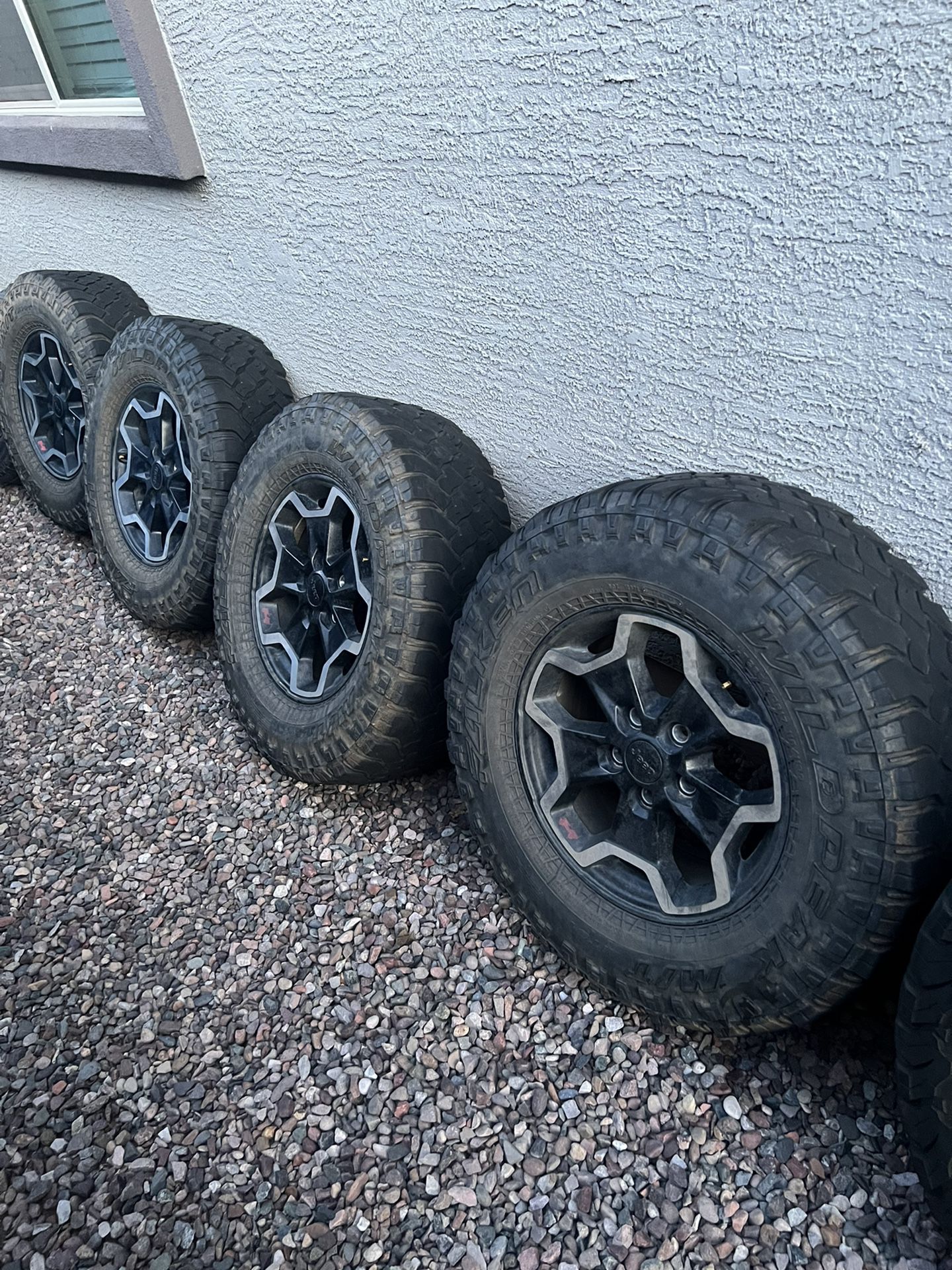 Jeep Gladiator Wheels And Tires 