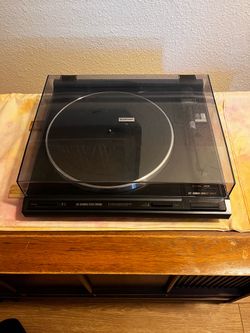 Pioneer Record Player