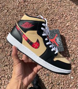 Sz 10.5 Jordan 1s Retro $60 FIRM NO TRADES