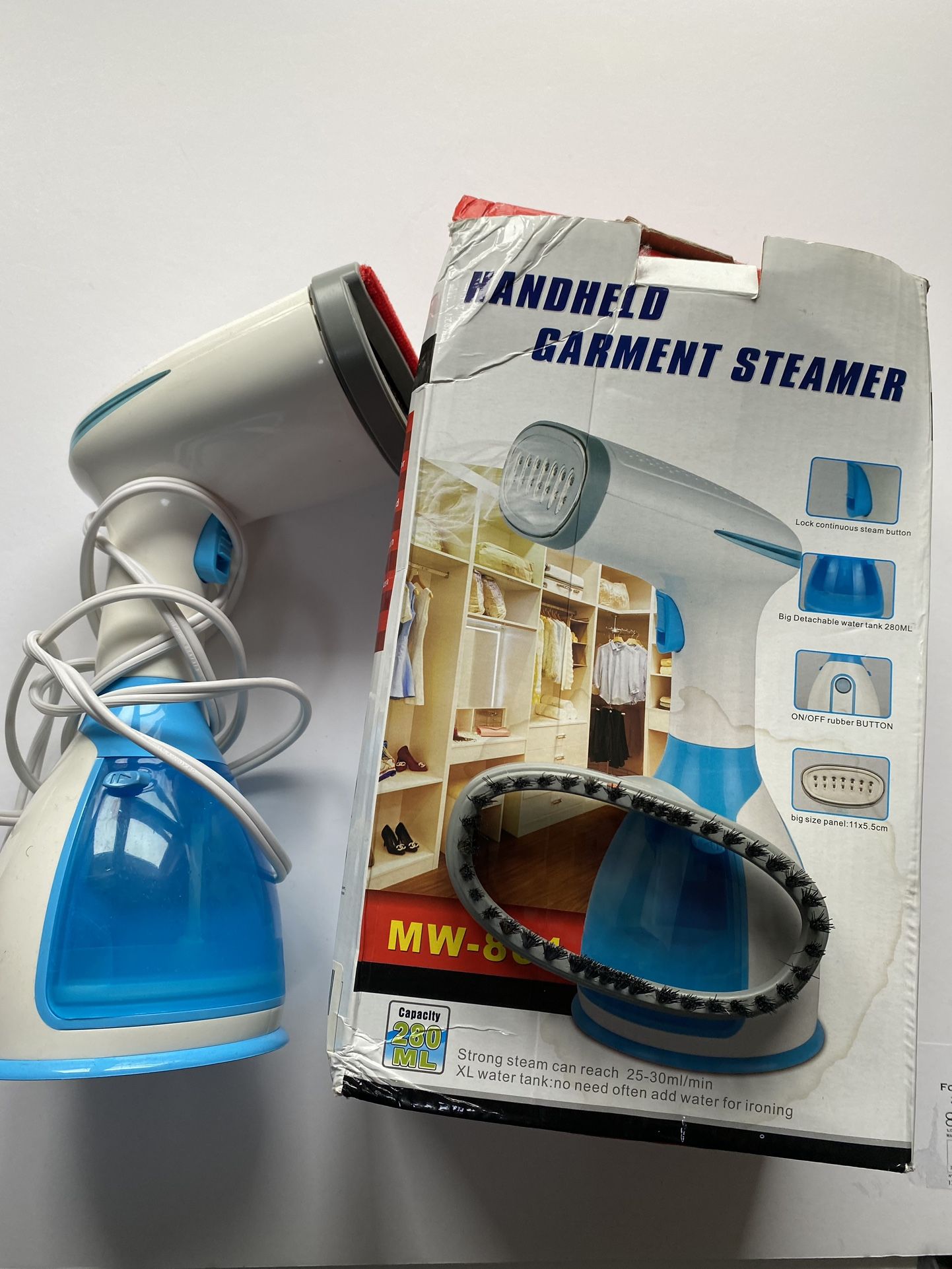 Handheld steamer