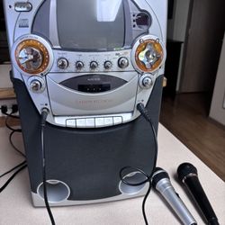 Memorex Karaoke Machine. ( Brand New )