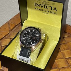 Invicta Men Analog Quartz Watch with Leather Strap 38981