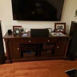 Klipsch 5.1 Icon Series Speakers and Synergy Subwoofer and Onkyo Receiver