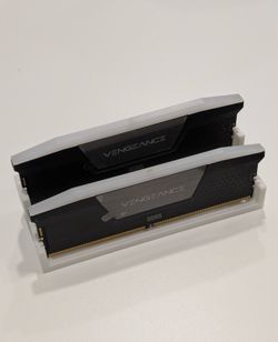 Corsair Vengeance RGB 32GB (2 x 16 GB) DDR5-6000 CL36 Black
