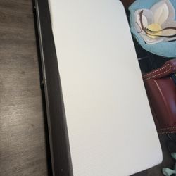 Tuin bed and mattress