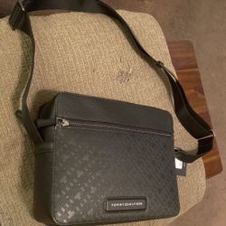 Tommy Hilfiger Pebbled Monogram Mini Messenger Bag