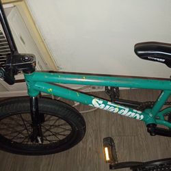 Sunday Bmx Bike And Rock Creek Huffy Mountain Bike