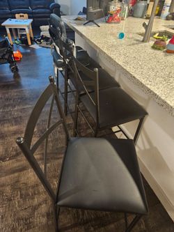 Black Counter High Chairs (4)