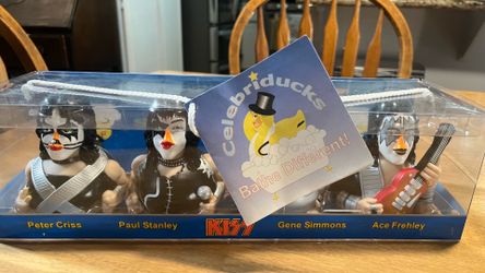 2002 Kiss Celebriducks