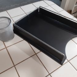 Set of 2 Office Supplies Faux Leather/Plastic Letter/Paper Tray & Silver Metal Mesh Pen Holder