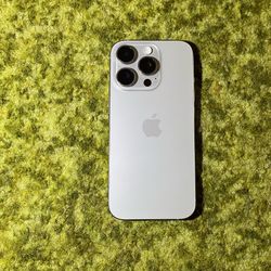 iPhone 16 Pro | 128GB | Natural Titanium | Factory Unlocked