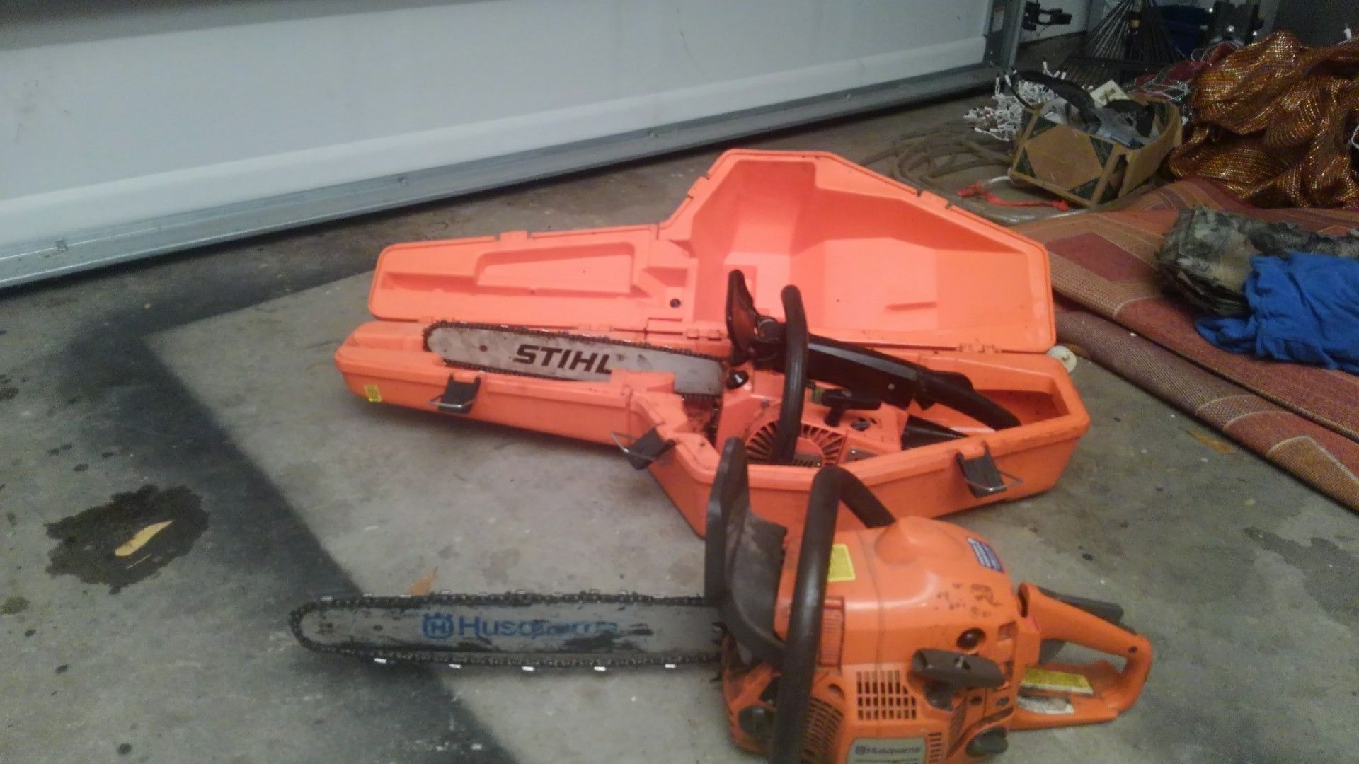 Stihl / Husqvarna chainsaw s $400 for both