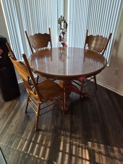 Kitchen table