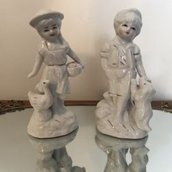 ✔️Boy and Girl Ceramic Figurine 👦🏻👧🏼   
