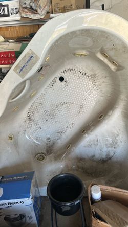 American Standard  Bath Tub for Sale
