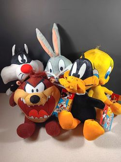 Looney Tunes Warner Brothers Set of 5 Cartoon Stuffed Animal Plush 7" Figure Toy