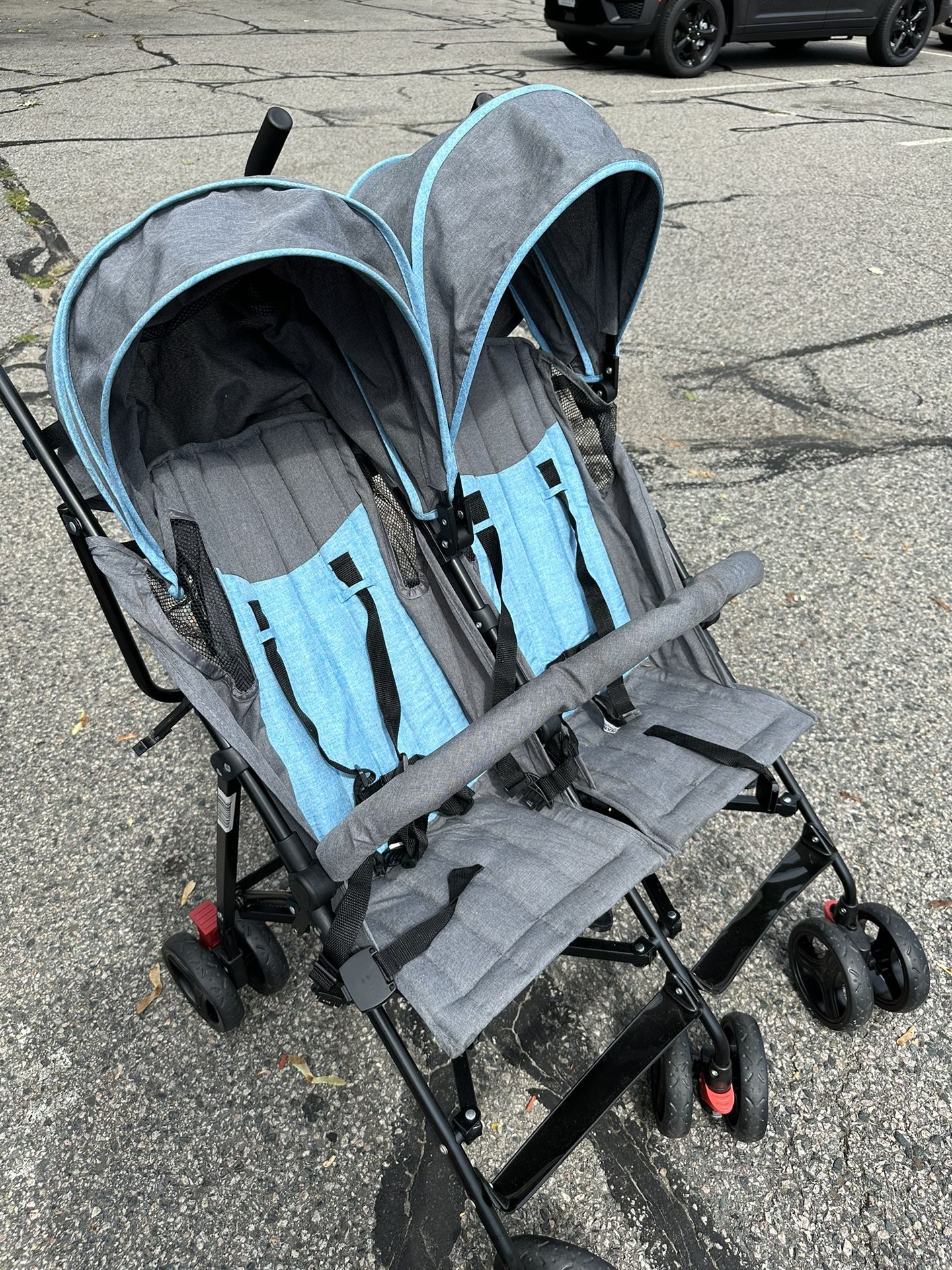 Dream On Me Volgo Twin Umbrella Stroller