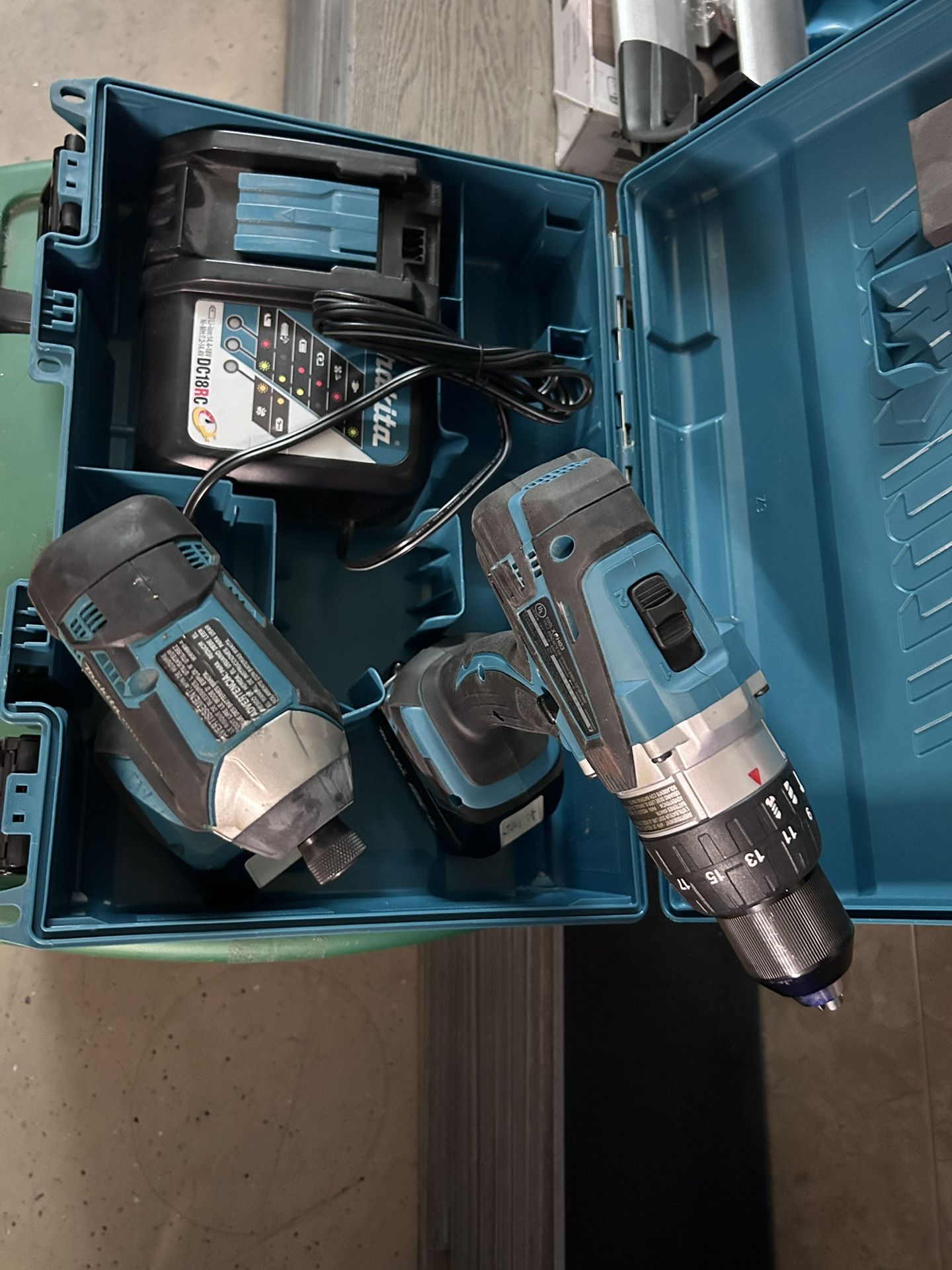 Makita Drill Set