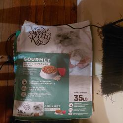 Special Kitty Gourmet 35 Lb Cat Food