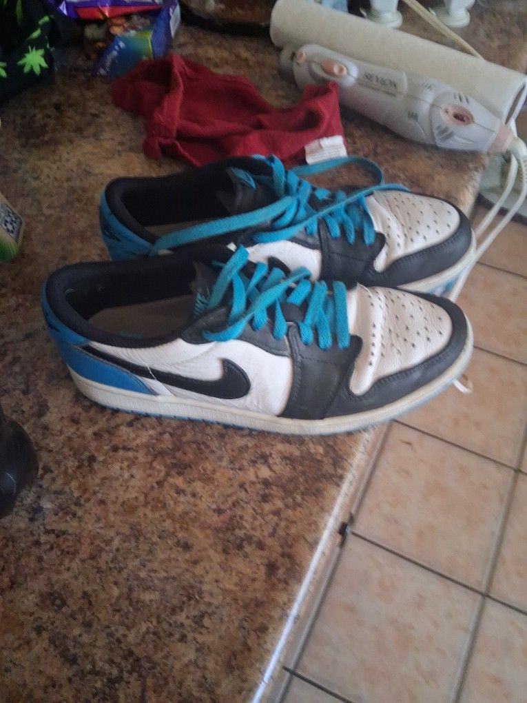 Size 8.5 Low Tops