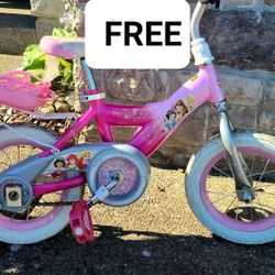 Girls Bike. *FREE*