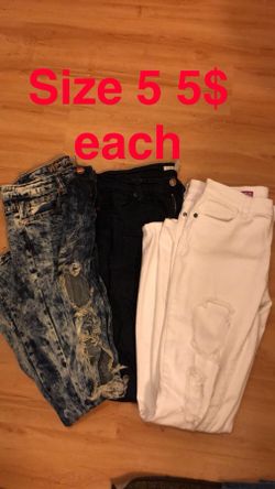 Size 3&5 jeans 5$ each New condition