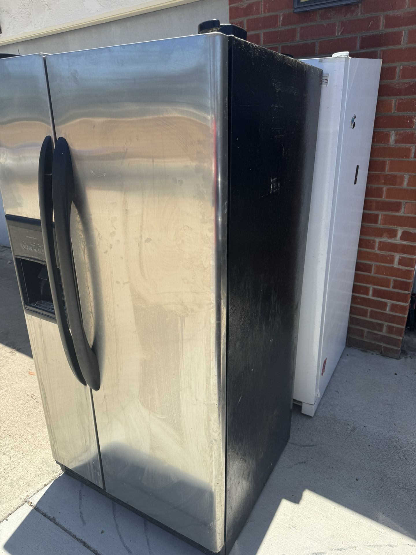 refrigerator and Freezer; needs repair or parts, Free!
