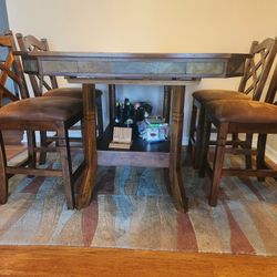 Kitchen Table And 4 Chairs