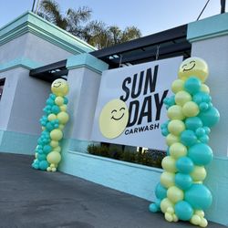 Freestanding Balloon Columns (grand opening)