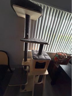 Modern Cat condo