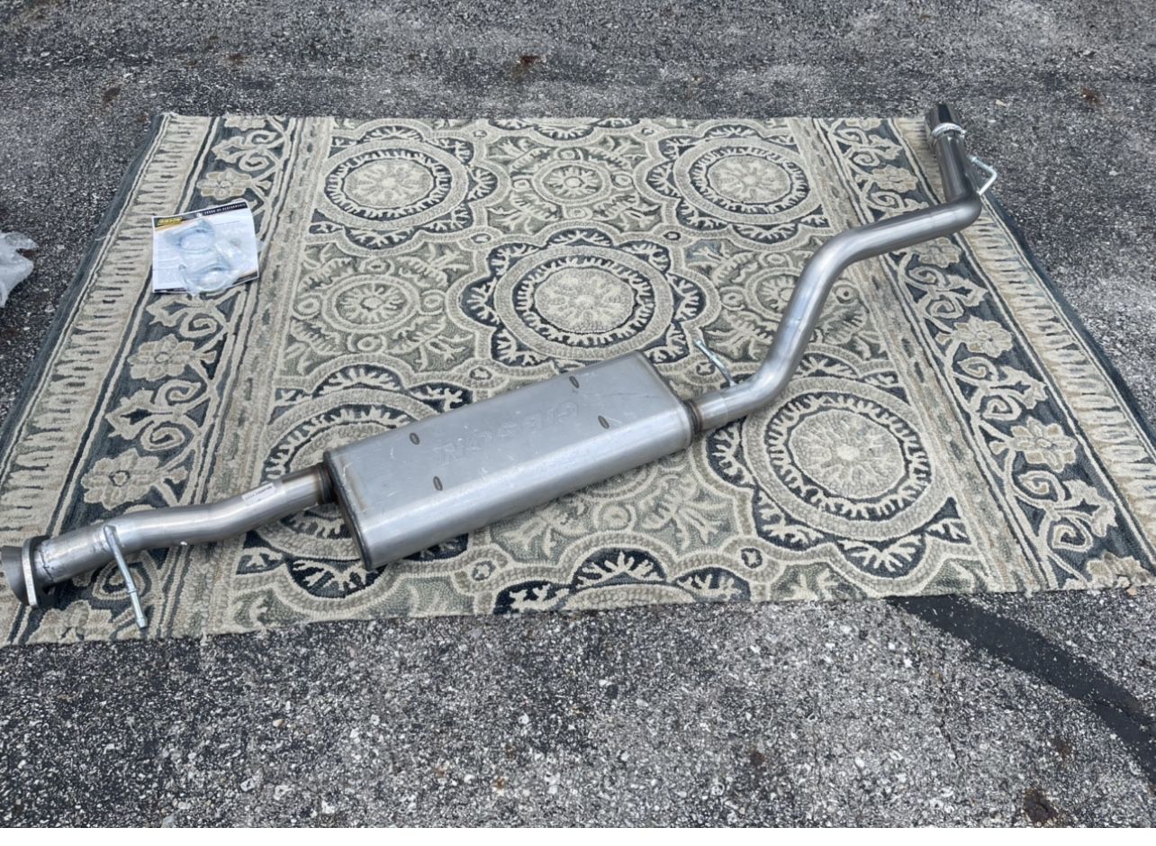 New 03-05 Chevy Trailblazer 4.2 L Exhaust System