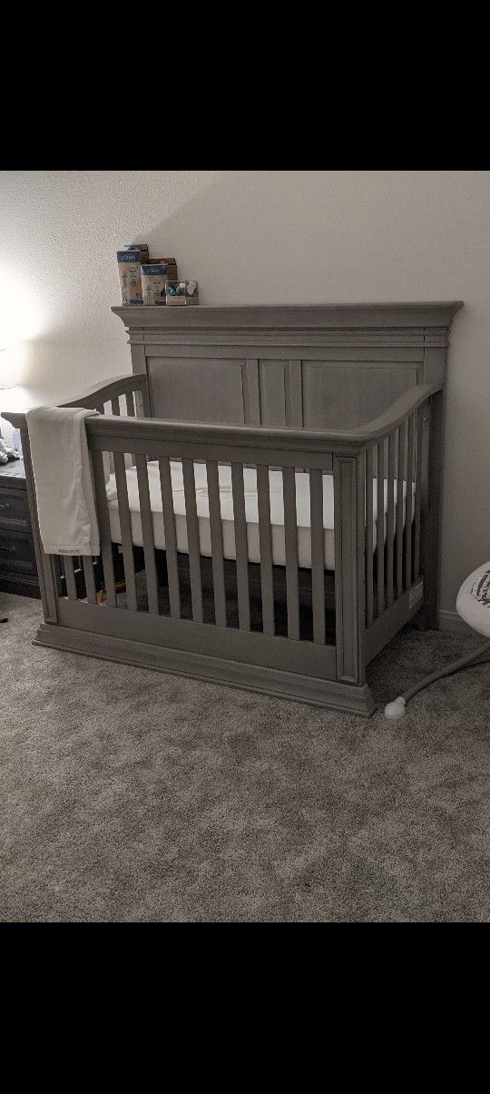 Grey Toys R Us Crib