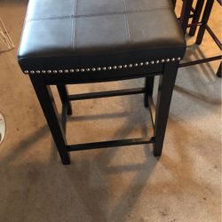 New Last Stool Left.     49.00