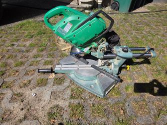 10" sliding compound mitre saw