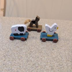 Mini Wooden Pull Toy For Doll House