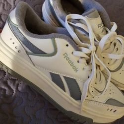 Reebok BB 4000 II , Chalk/Vintage Size 9