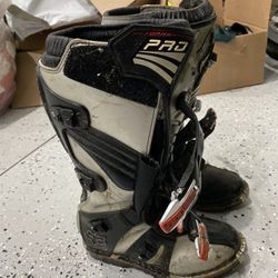 Fox Boots Size 9